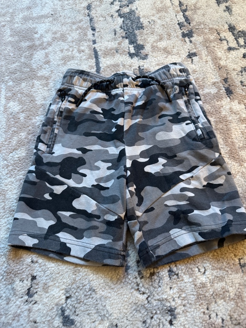 Boy size small GAP kids Gray Camo Drawstring Shorts